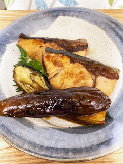 ブリとナスのバター醤油ニンニク焼き-レシピのメイン写真