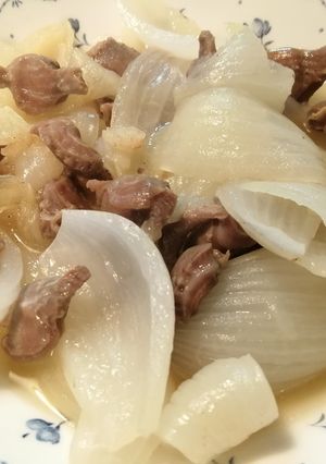新玉ねぎと砂ずりの簡単炒め-レシピのメイン写真