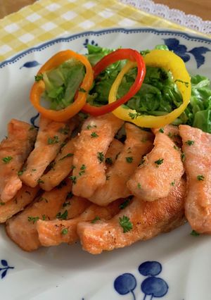 春キャベツとサーモンのバターソテー♪-レシピのメイン写真