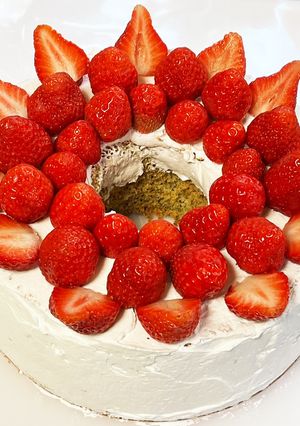 米粉でしっとりいちごのシフォンケーキ-レシピのメイン写真
