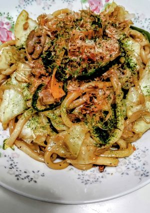 焼きうどんは醤油味！おかか～♪旨い-レシピのメイン写真