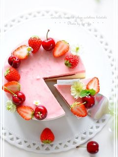 いちごムースとレアチーズケーキ-レシピのメイン写真