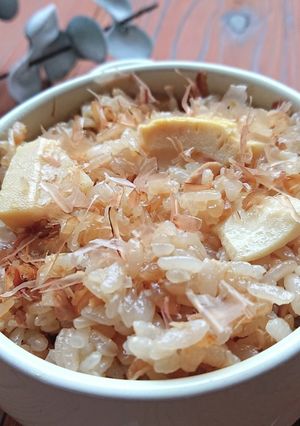たけのことツナの炊き込みごはん（隠し味）-レシピのメイン写真