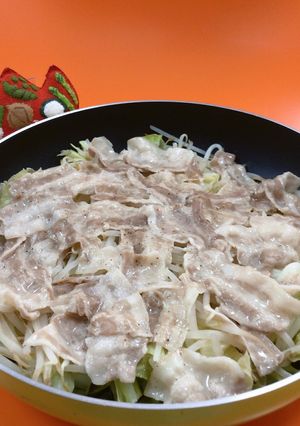 春キャベツともやしの豚バラ蒸し-レシピのメイン写真