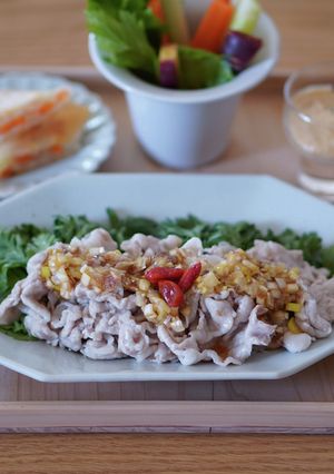 春菊と豚肉の香味ソースかけ-レシピのメイン写真