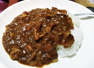 豚こまと新玉ねぎとキャベツのカレー♪-レシピのメイン写真