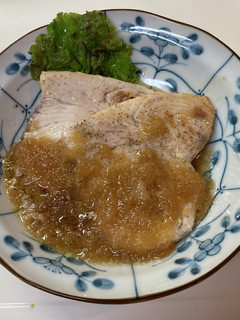 メカジキのステーキ(玉ねぎソースかけ)-レシピのメイン写真