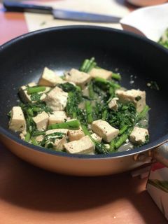 木綿豆腐と春菊の炒め煮-レシピのメイン写真