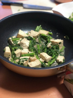 木綿豆腐と春菊の炒め煮-レシピのメイン写真