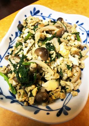 春菊・しめじ・卵☆マヨ炒め-レシピのメイン写真