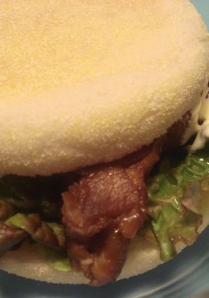イングリッシュマフィンで照り焼きサンド-レシピのメイン写真