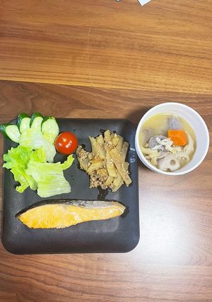 4/24 夕飯 焼き鮭-レシピのメイン写真