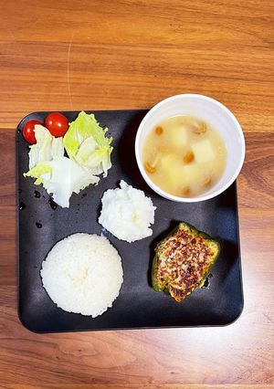 4/25 夕飯 ピーマン肉詰め-レシピのメイン写真