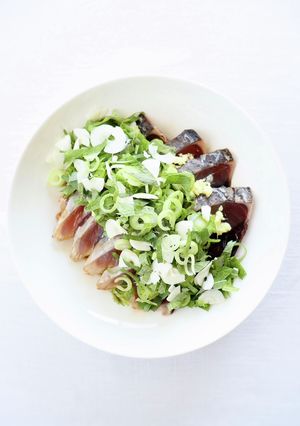 定番の【鰹のたたき（たっぷり薬味乗せ）】-レシピのメイン写真
