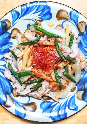 豚ロース肉と新玉ネギと新ジャガの中華炒め-レシピのメイン写真