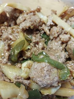 焼肉のたれで★ひき肉チンジャオロース丼-レシピのメイン写真