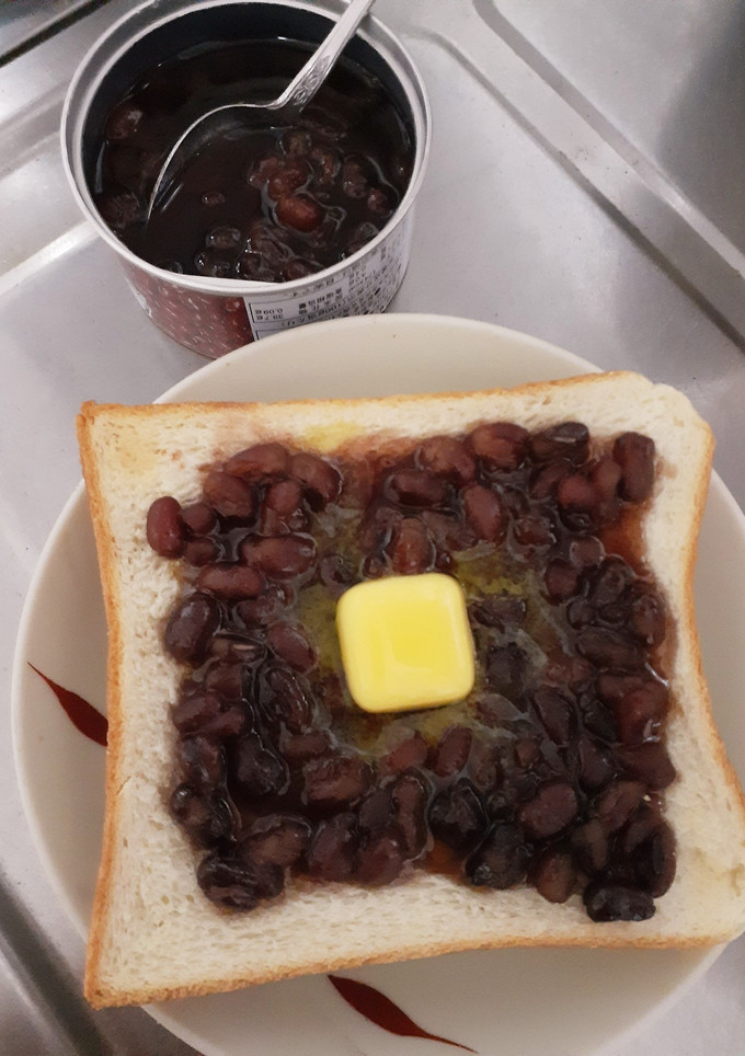 簡単★缶詰あずきとバターのトースト-レシピのメイン写真