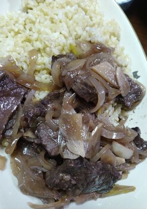 牛ロースのワイン煮onライス-レシピのメイン写真