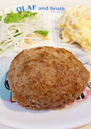 牛乳不使用！シンプルふわふわハンバーグ♡-レシピのメイン写真