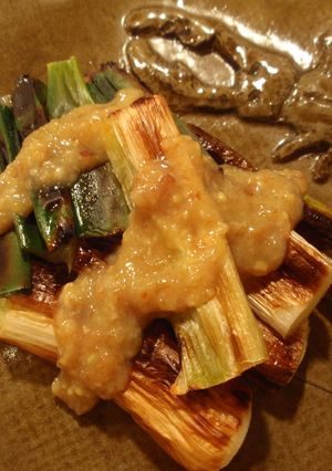 風邪予防！長ねぎ焼きの梅味噌ソースがけ-レシピのメイン写真