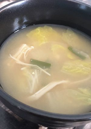 白菜とえのきとニラのみそ汁-レシピのメイン写真