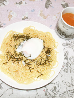パスタの温玉のせ《レトルトソース使用》-レシピのメイン写真