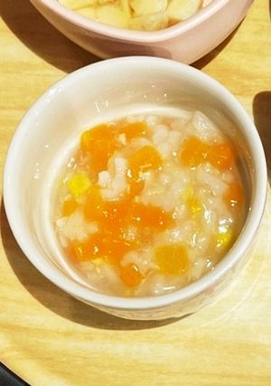 ツナコーンにんじんの炊き込み粥　離乳食-レシピのメイン写真