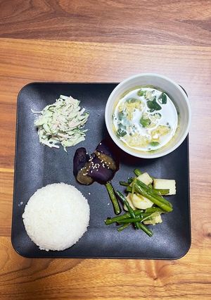 4/27 夕飯 イカにんにくの芽炒め-レシピのメイン写真