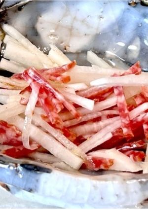 切って和えるだけ♪サラミと大根のサラダ-レシピのメイン写真