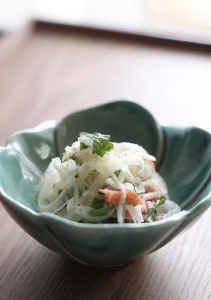 新玉ねぎと大葉の甘酢和え-レシピのメイン写真