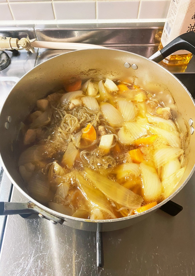 簡単！とろっとろ豚バラ肉の肉じゃが-レシピのメイン写真