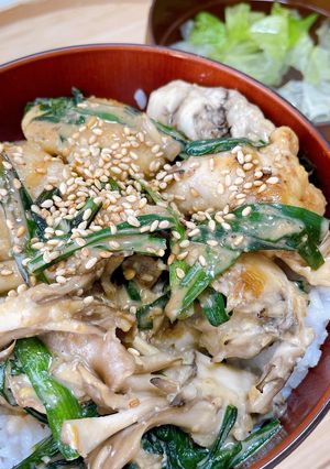 鶏むねとまいたけの味噌マヨ丼-レシピのメイン写真