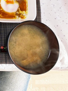 しめじと油揚げの味噌汁-レシピのメイン写真