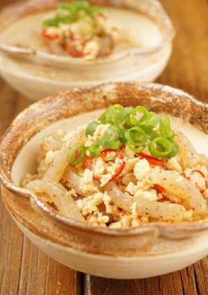 ダイエットにも！鶏むね肉と蒟蒻のピリ辛煮-レシピのメイン写真