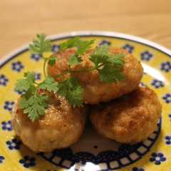 รูปของ 鶏ひき肉の柚子胡椒から揚げ風