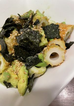 簡単ヘルシーアボカドとちくわの海苔サラダ-レシピのメイン写真