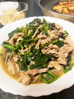 簡単!牛肉とほうれん草のオイスター炒め-レシピのメイン写真