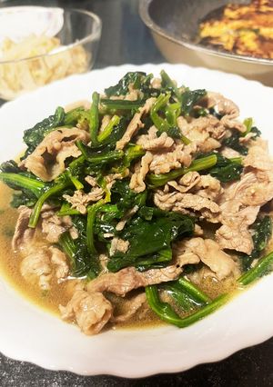 簡単!牛肉とほうれん草のオイスター炒め-レシピのメイン写真