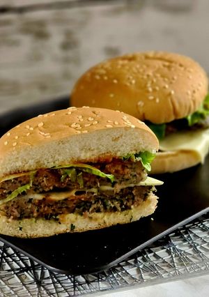 これならパセリ食べられる!魅惑のバーガー-レシピのメイン写真