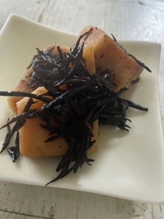 高野豆腐とひじきの煮物-レシピのメイン写真