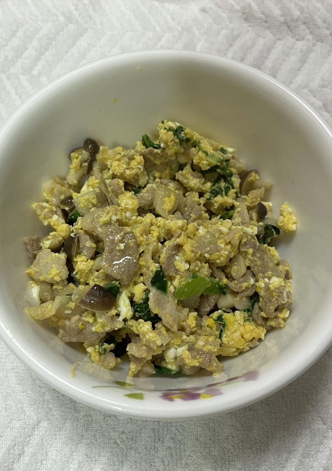 【離乳食後期】豚肉としめじの卵中華炒め-レシピのメイン写真