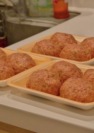 ハンバーグ　こねるコツと丸めるコツ-レシピのメイン写真