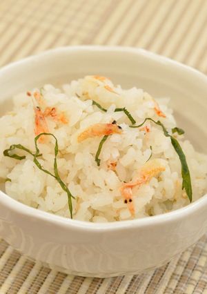 カルシウムアップ！桜えびの炊き込みご飯-レシピのメイン写真