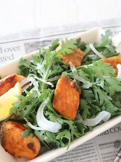 春菊と照り焼き鮭のサラダ-レシピのメイン写真