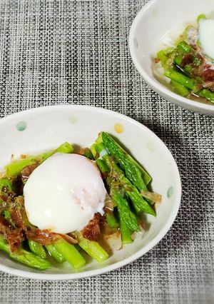アスパラと温卵の和風だし小鉢-レシピのメイン写真