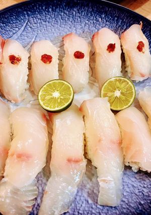 釣って来たヒラメで寿司-レシピのメイン写真
