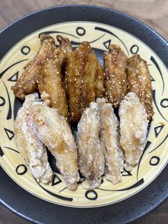 鶏手羽中の甘辛唐揚げと塩胡椒唐揚げ-レシピのメイン写真