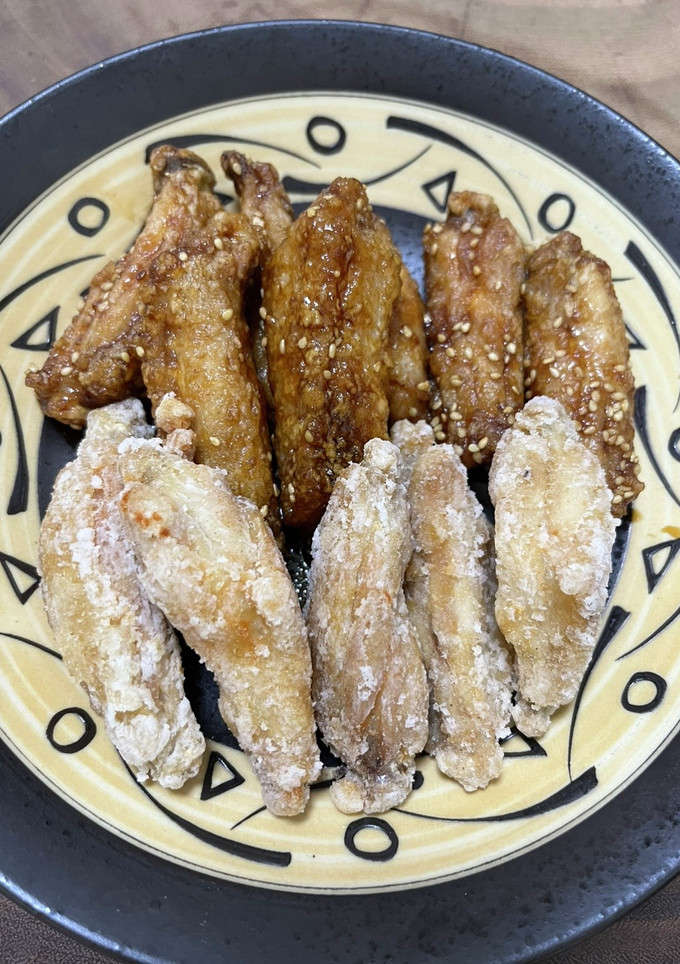 鶏手羽中の甘辛唐揚げと塩胡椒唐揚げ-レシピのメイン写真