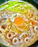 ワンパン！ガーリックの鍋焼きラーメン風