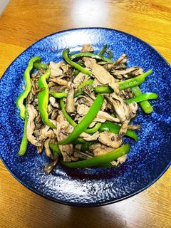 ピーマンと舞茸の豚肉炒め-レシピのメイン写真